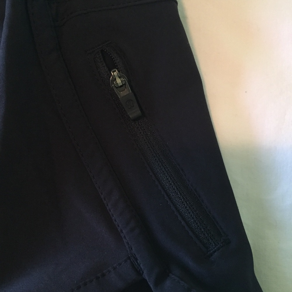 🔻SOLD ON MERC!🔻🆕 NWOT Lululemon Tracker Short 4 - Picture 5 of 5